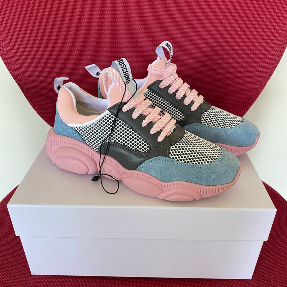 Moschino Teddy Sneakers in size 37–7 US .